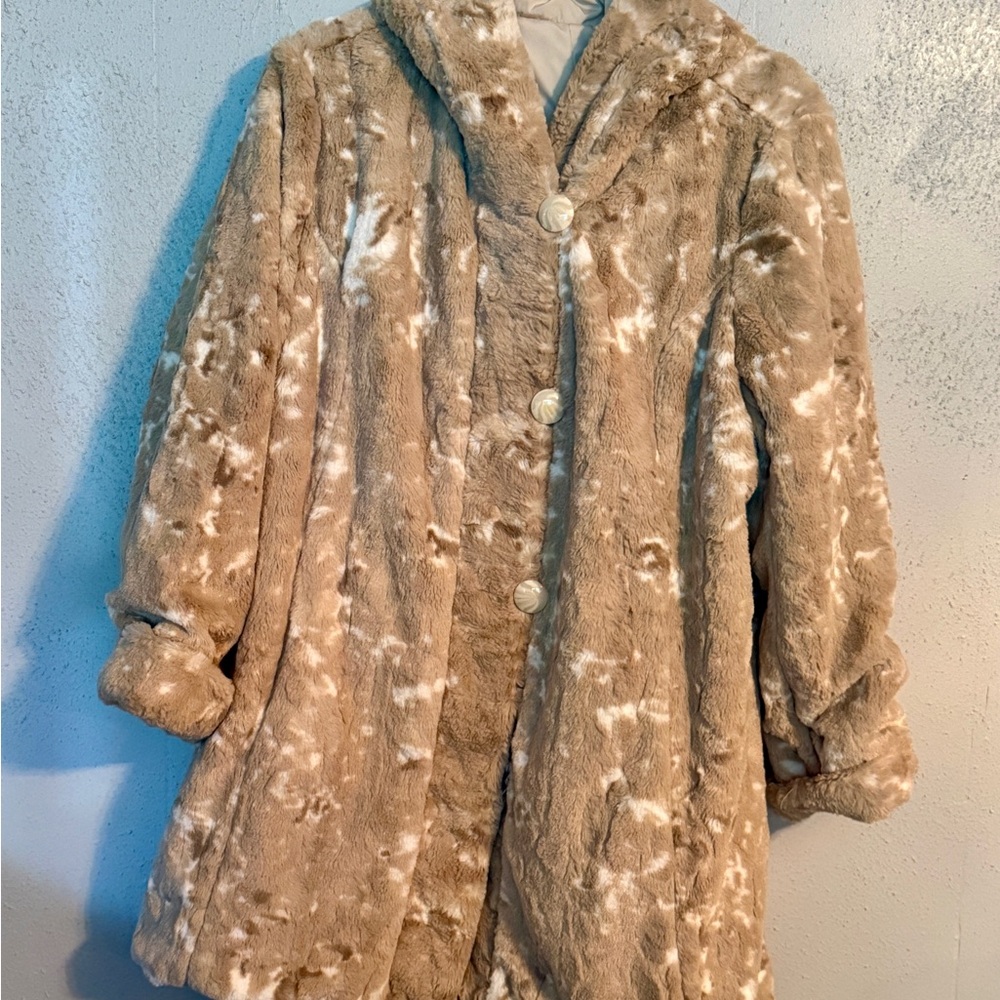 Cozy Faux Fur Teddy Jacket in Cream